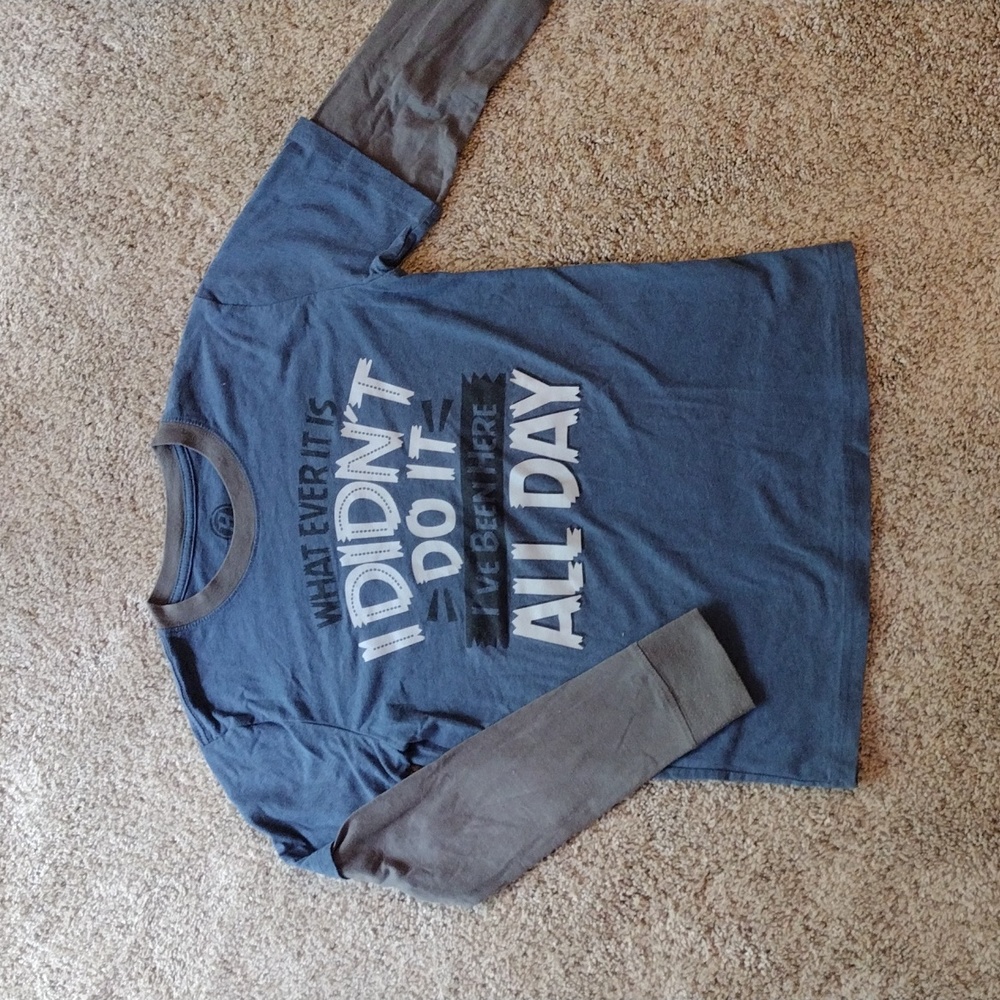 Kid's graphic long-sleeve shirt size L